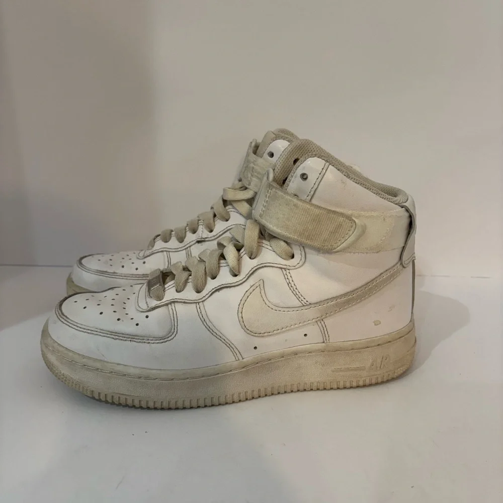Nike Air Force 1 size 6.5